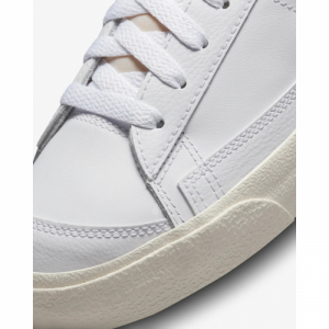 Pánska vychádzková obuv - NIKE-Blazer Low 77 Premium white/university red/stadium green Biela 46,5 5