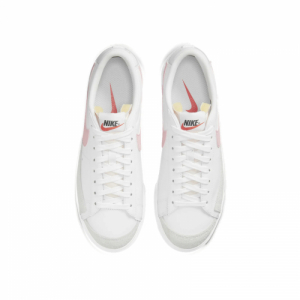 Dámska vychádzková obuv - NIKE-Blazer Low Platform white/summit white/black/pink glaze Biela 40 3